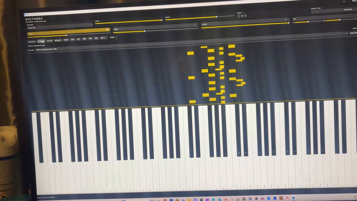 MIDI piano app with autoplay preview